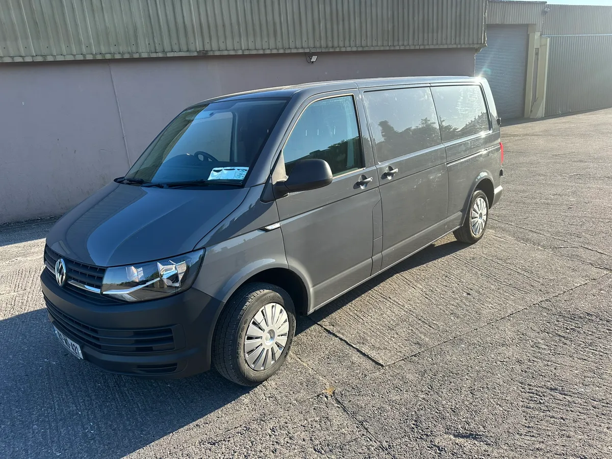 18 Volkswagen Transporter 2.0 - Image 3