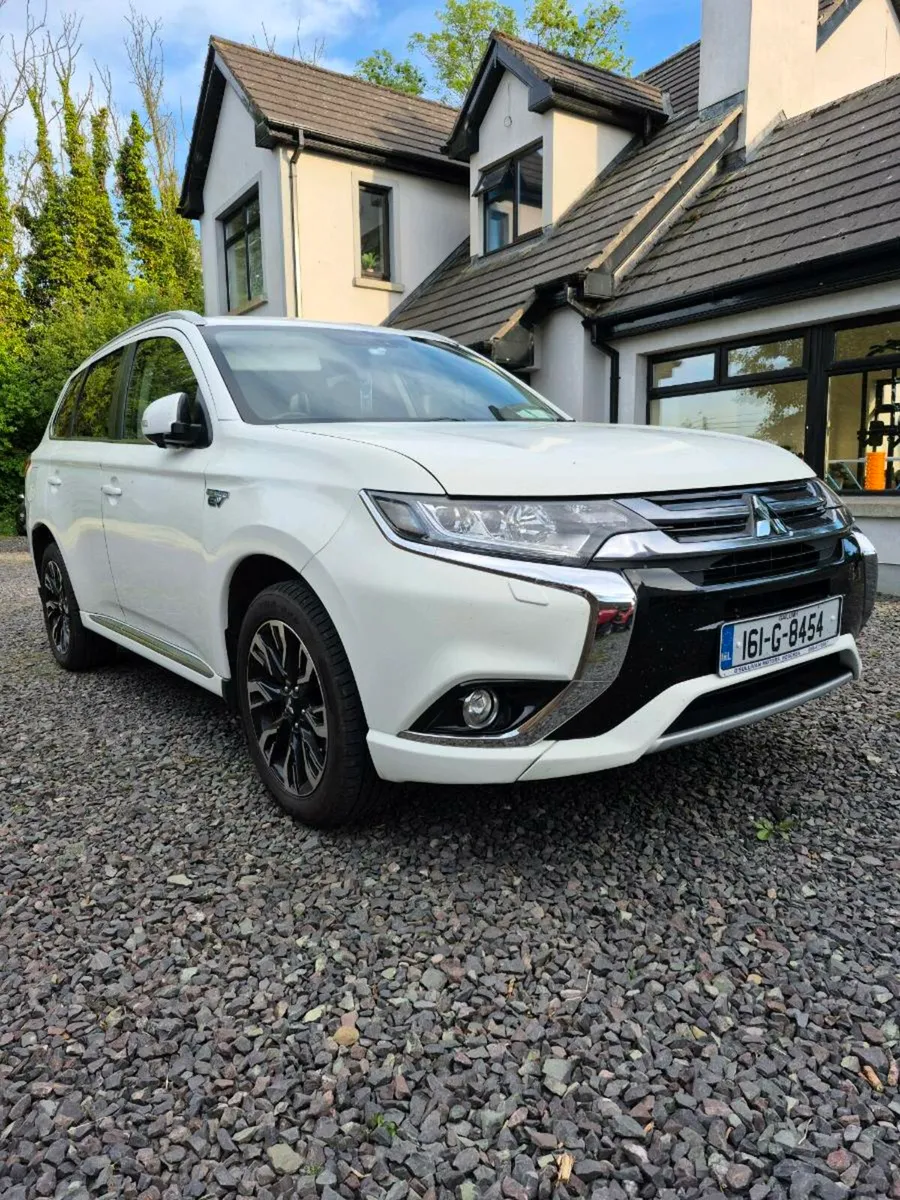 Mitsubishi Outlander 2.0 Phev - Image 1