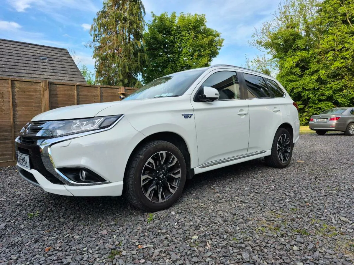 Mitsubishi Outlander 2.0 Phev - Image 3