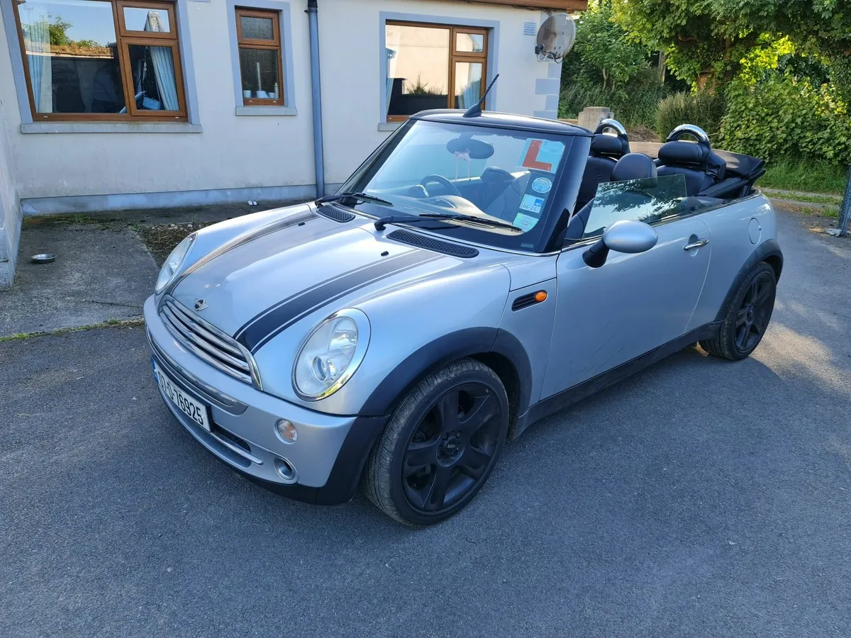 Mini Cooper Convertible 2007 - Image 1