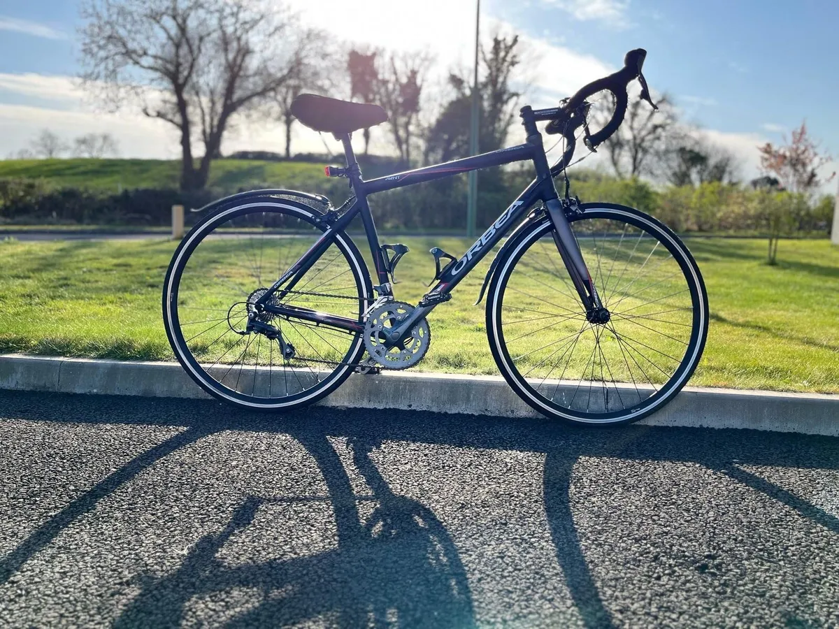 Orbea Avant Adult Racing Road Bike - Image 1