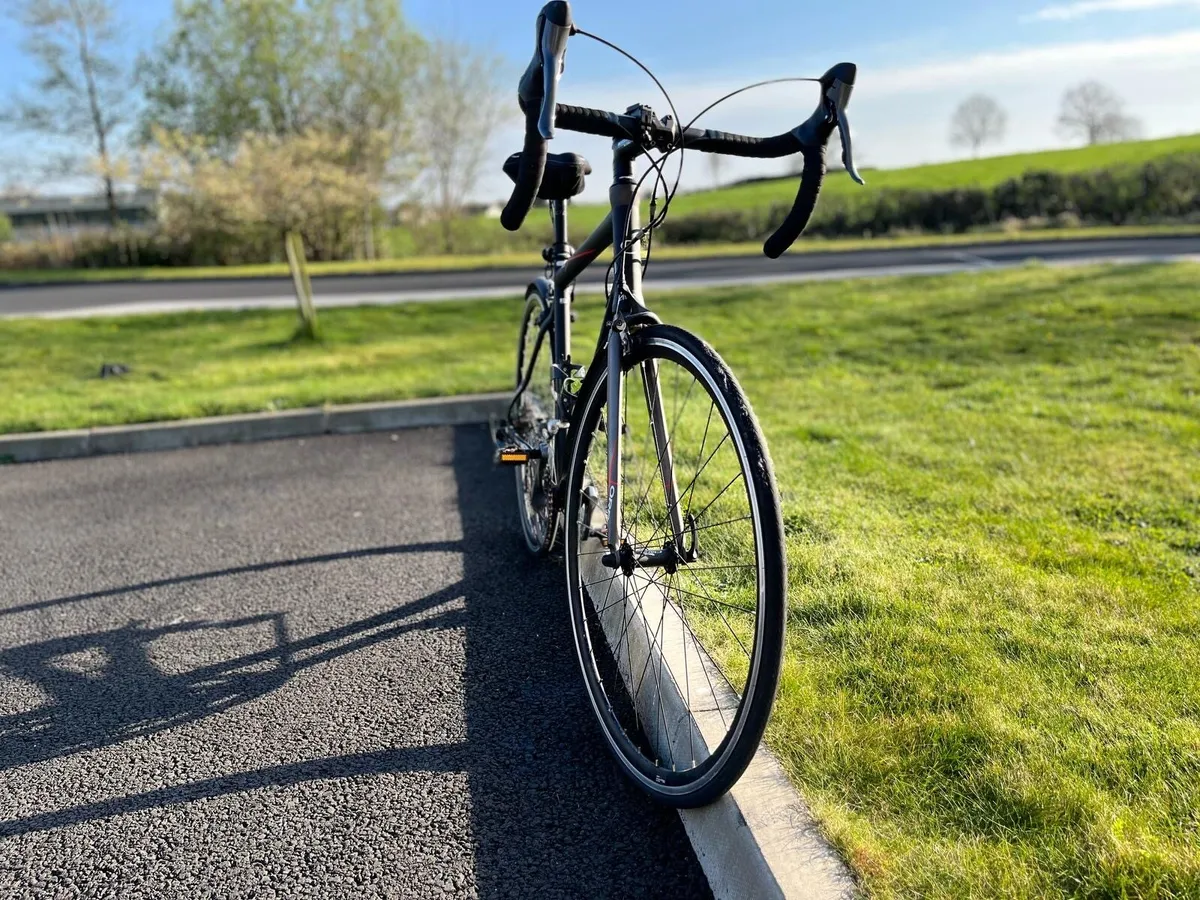 Orbea Avant Adult Racing Road Bike - Image 2