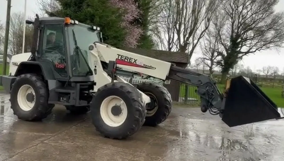 terex T200