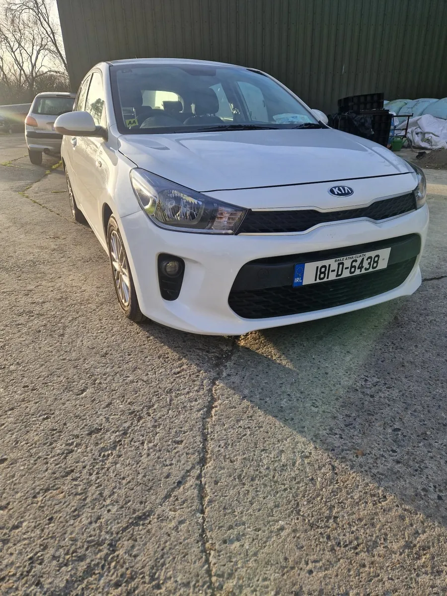 Kia Rio very low km - Image 1