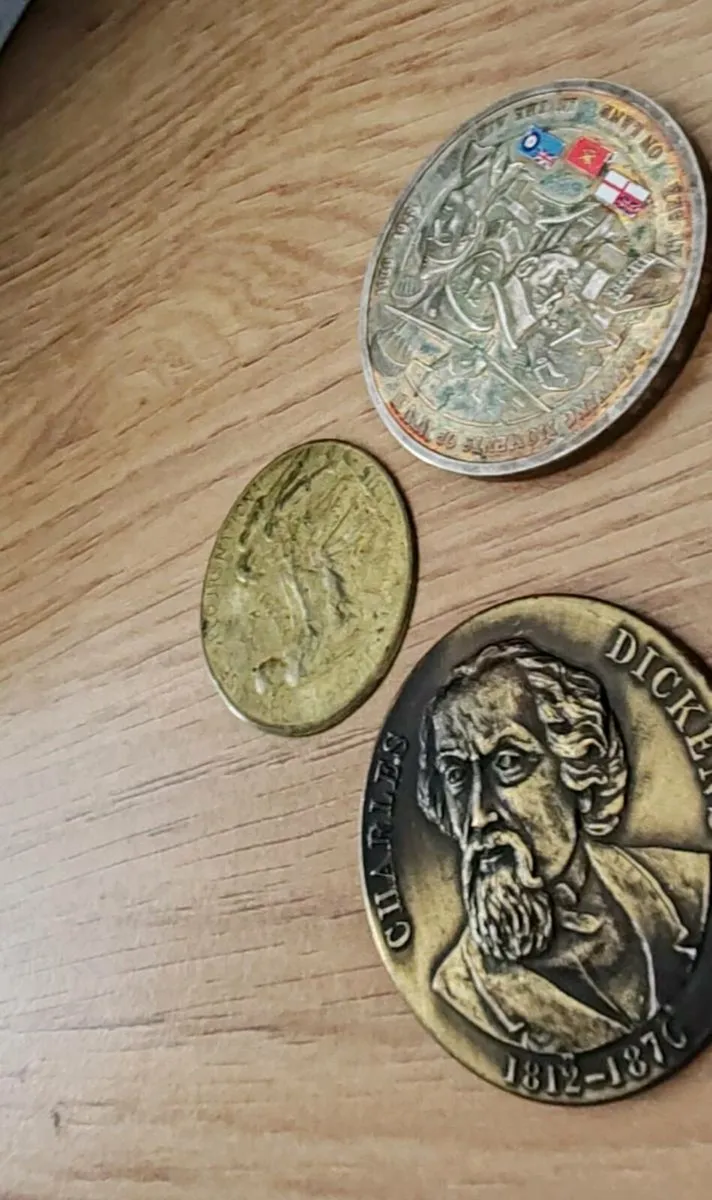 Memorabilia coins etc - Image 4
