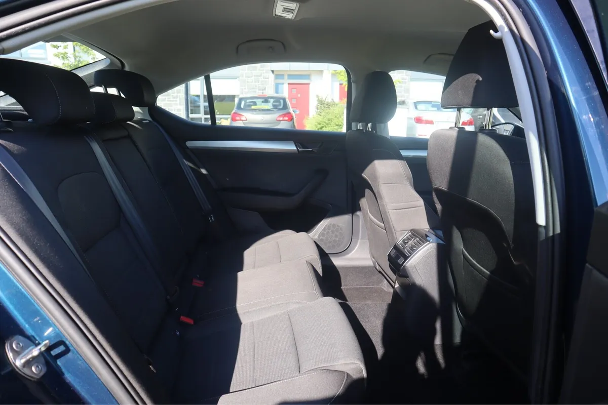 Skoda Superb Ambition 1.6L TDI - Image 4