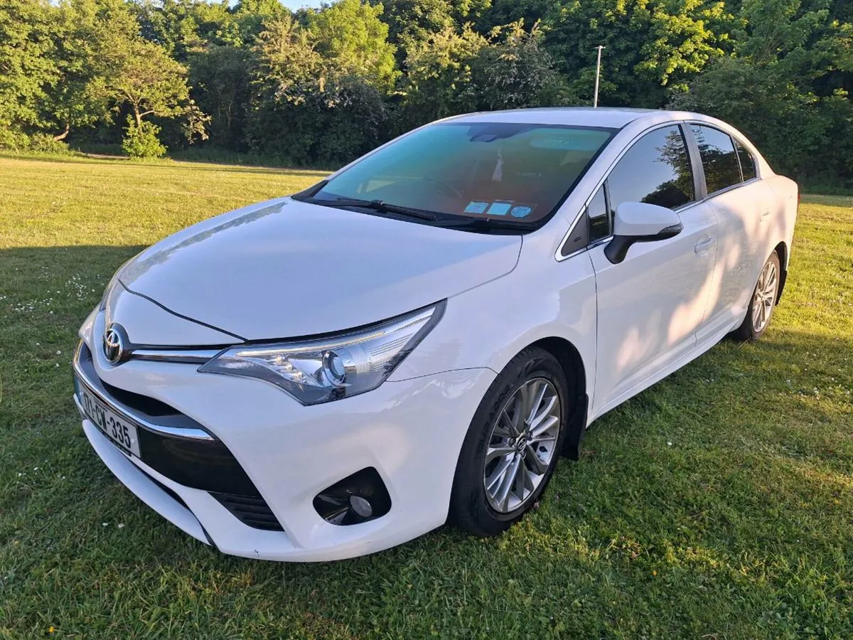 Toyota Avensis 2017 - Image 2