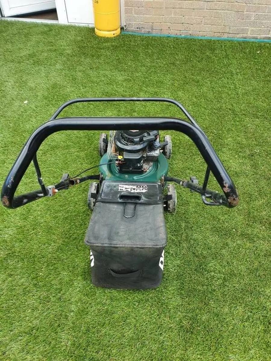 petrol lawnmower - Image 3