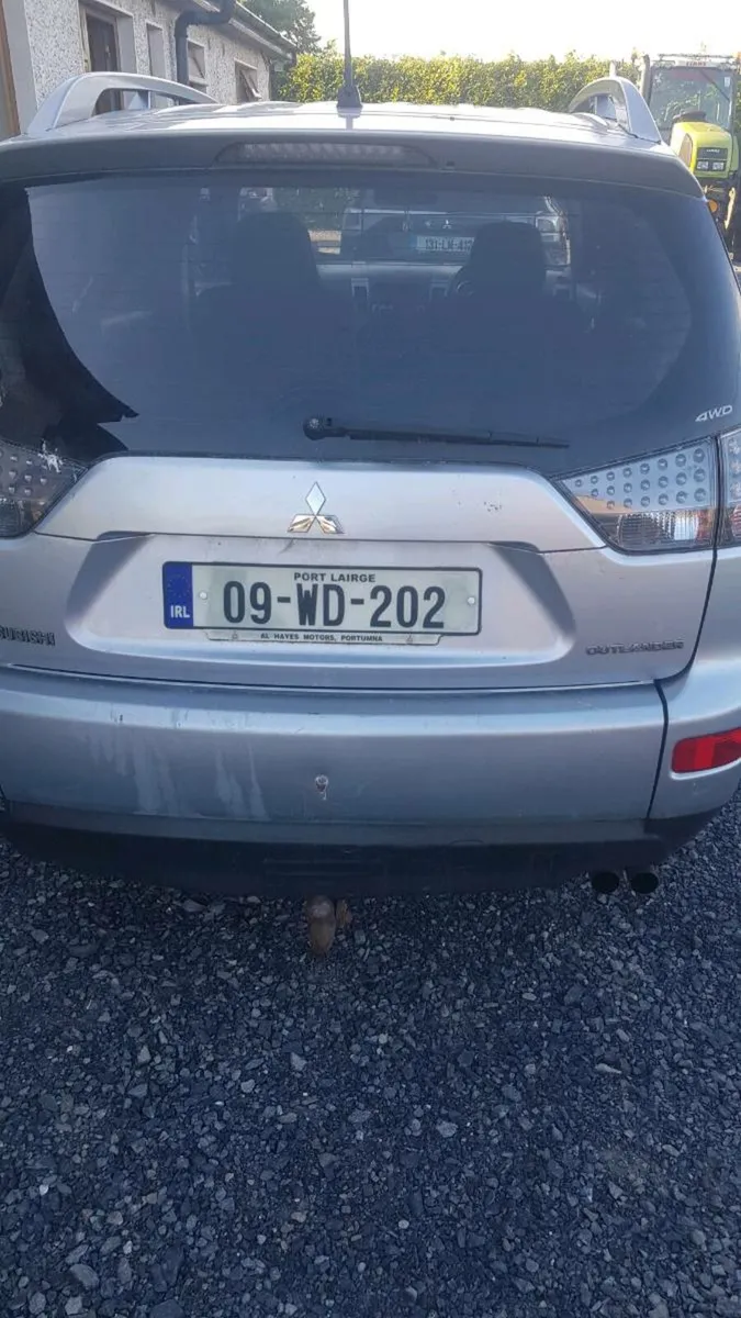 Mitsubishi Outlander - Image 2