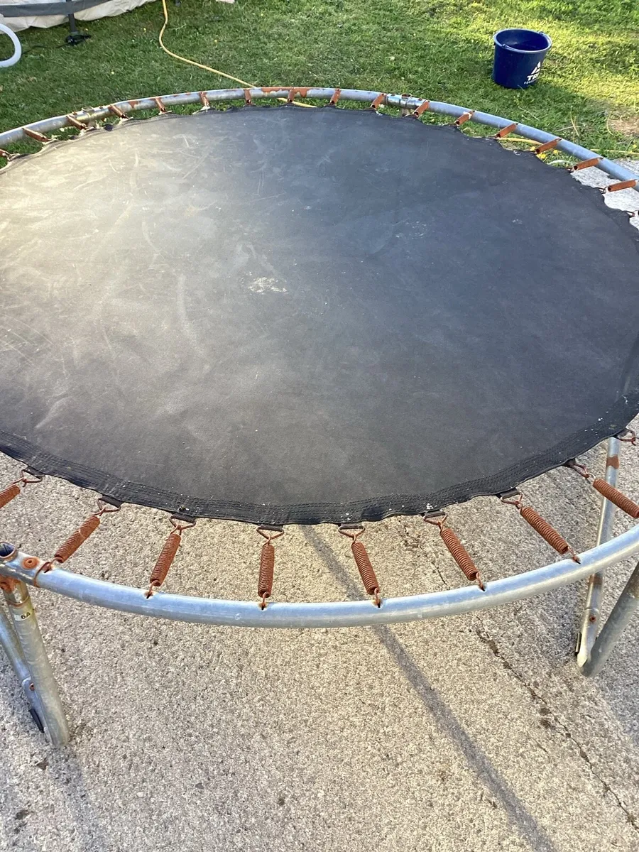 Trampoline and slide - Image 2