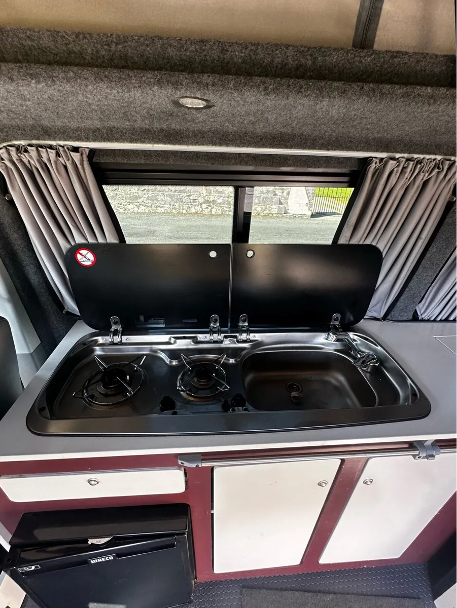 Volkswagen Camper Van - Image 3