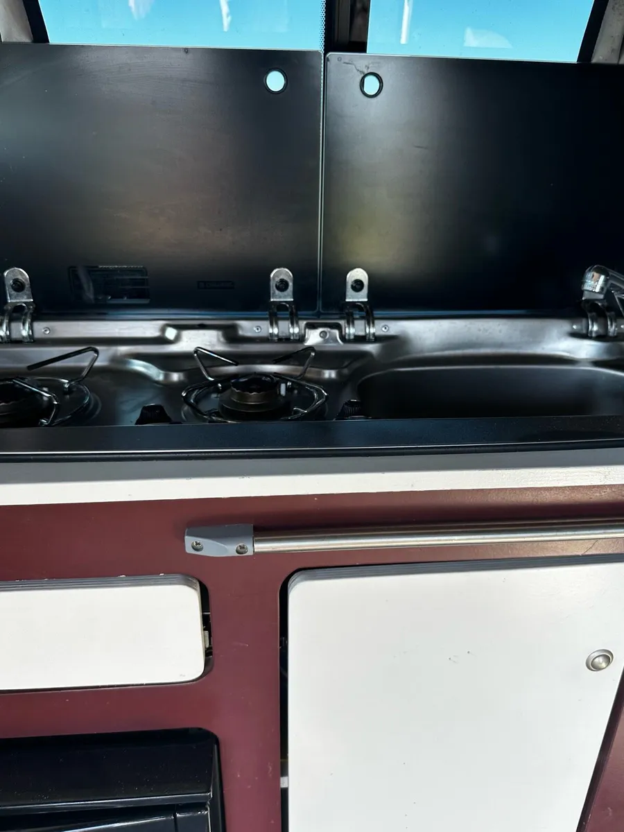 Volkswagen Camper Van - Image 4