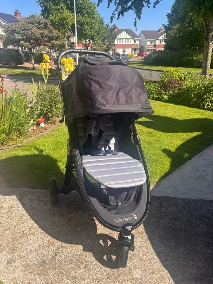 City Mini GT2 BabyJogger and single belly bar - Image 1