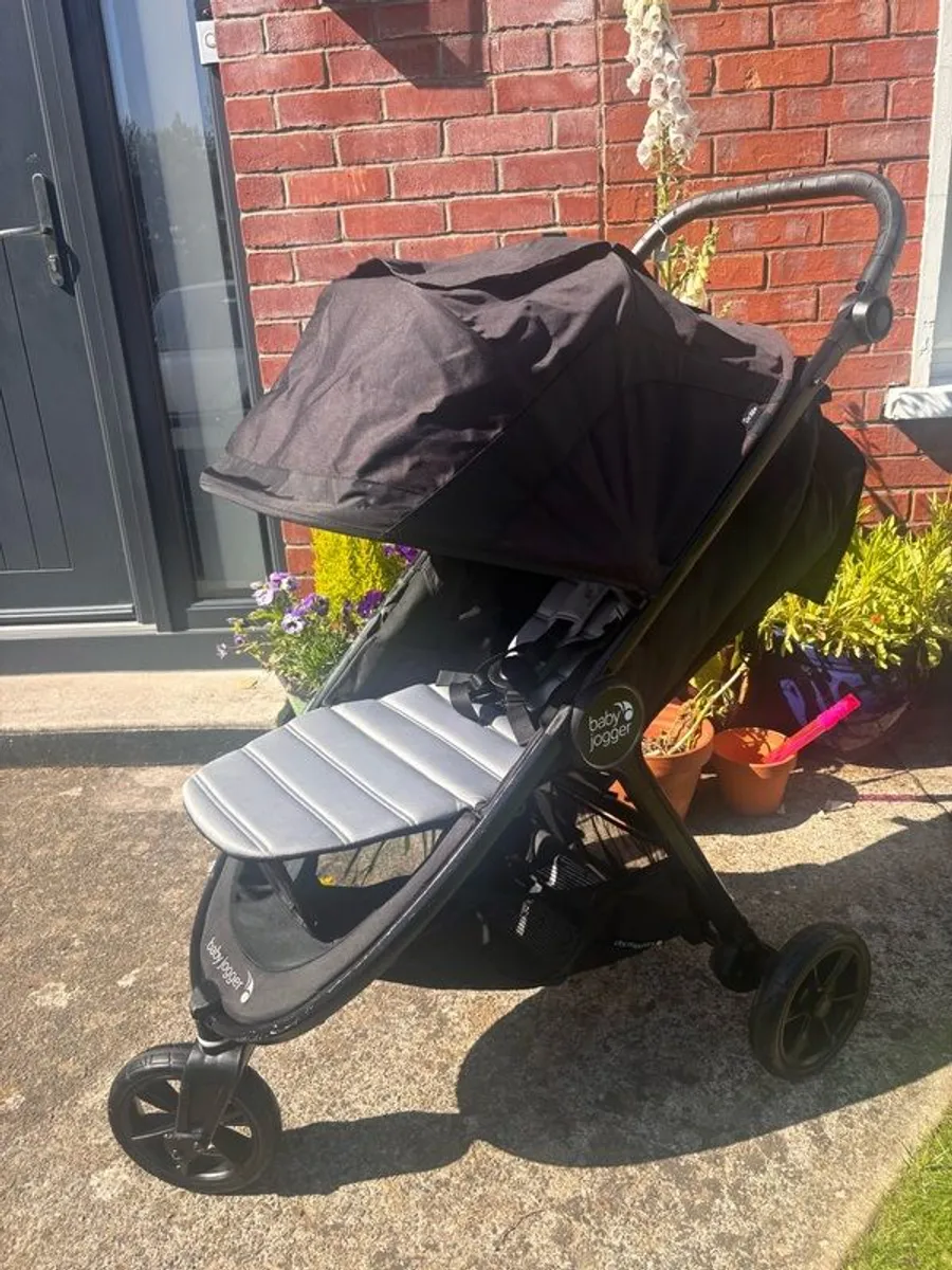 City Mini GT2 BabyJogger and single belly bar - Image 2