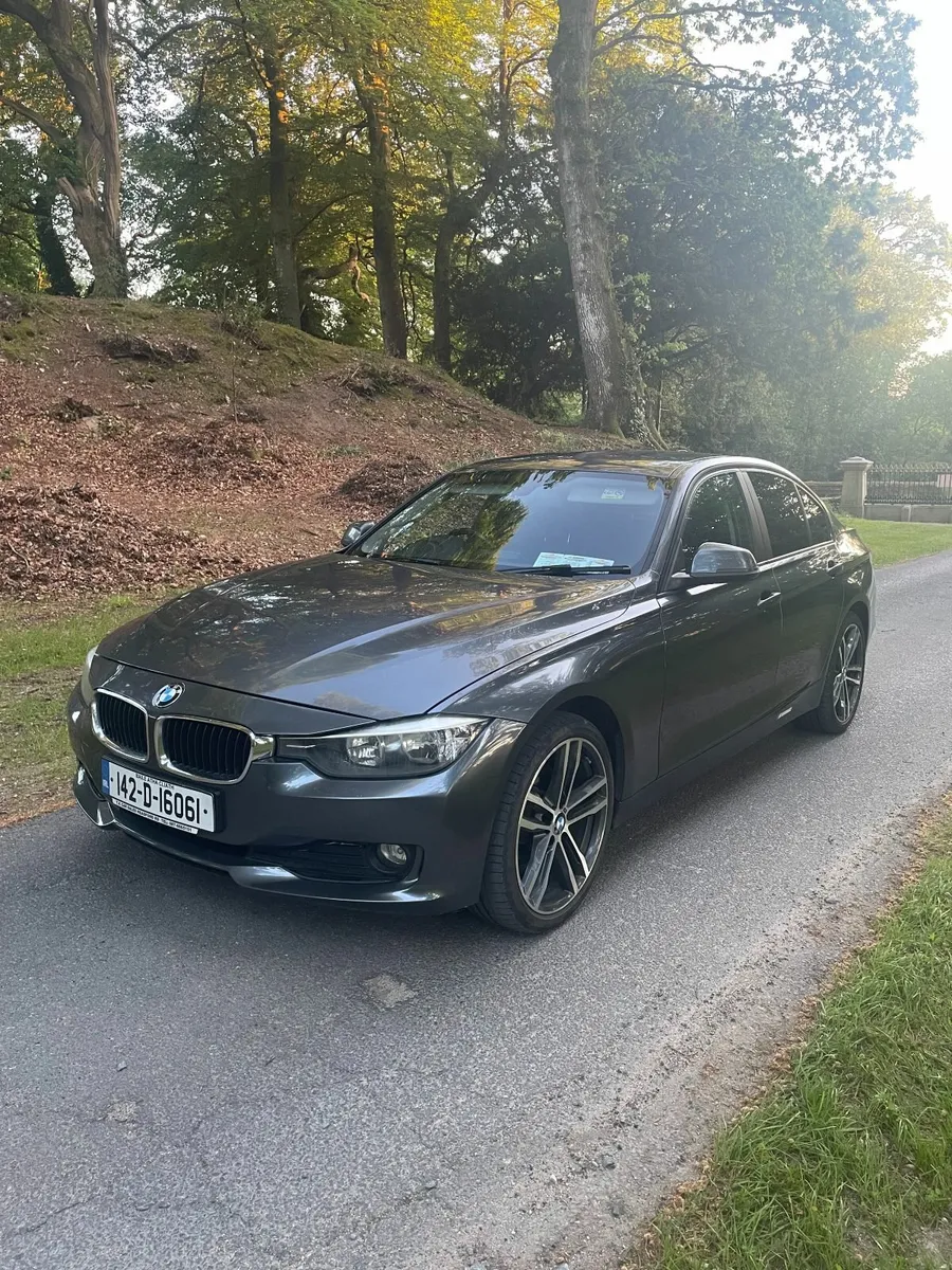 2014 BMW 3-Series *Low Mileage/Black Leather* - Image 3