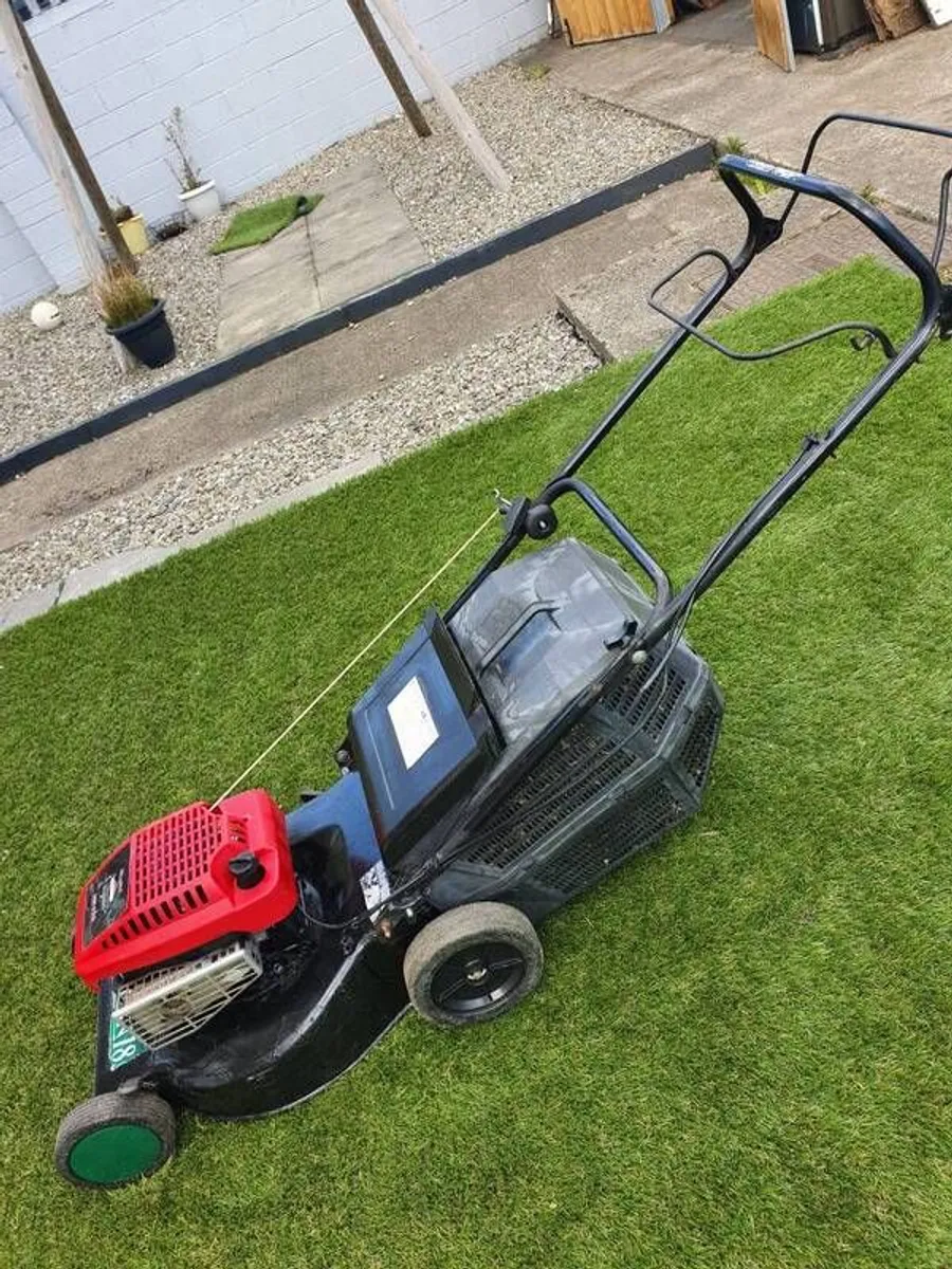 petrol lawnmower - Image 2