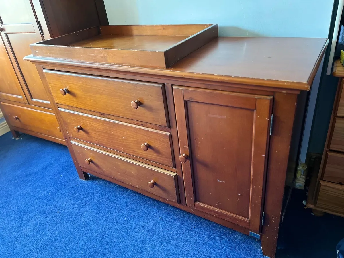 Children’s dresser / changing table - Image 2