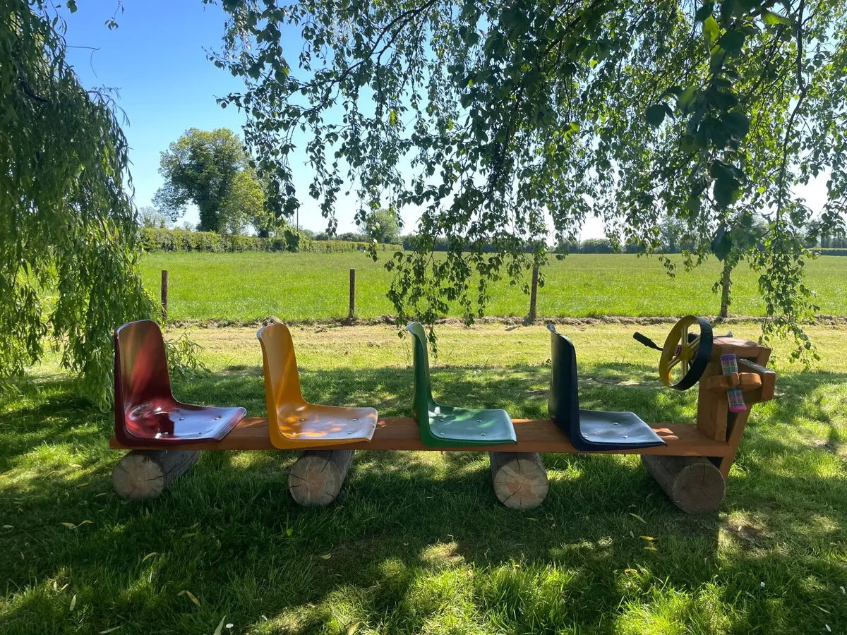 Outdoor toys - Image 1