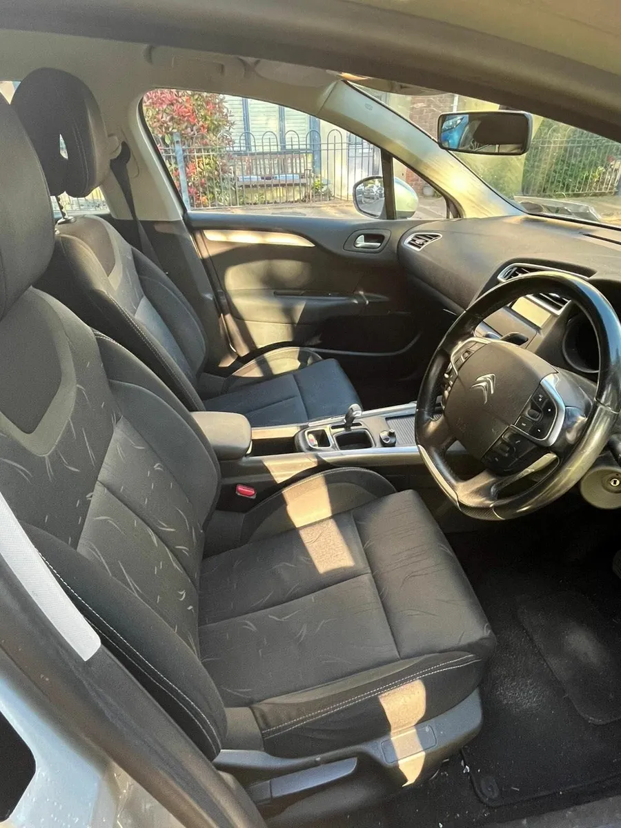 2012 Automatic Citroen C4 - Image 3