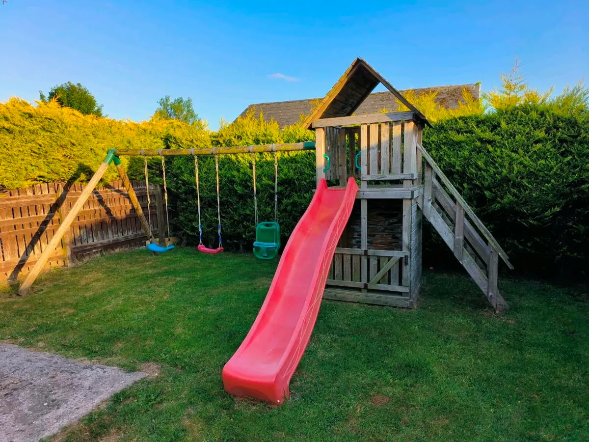 Play house swing & slide - Image 3