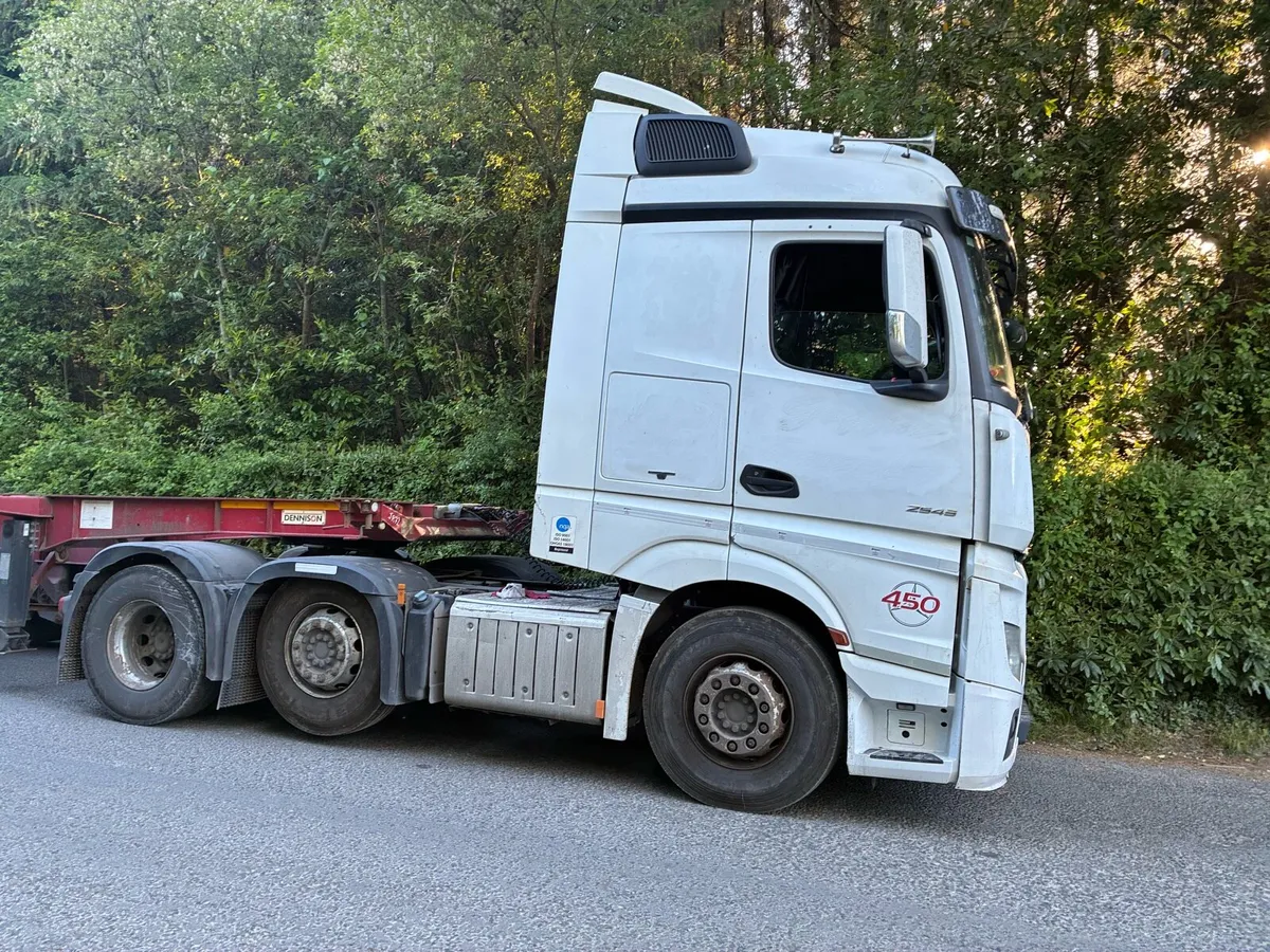 Truck - Image 3