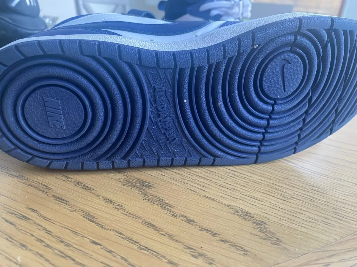 Nike court trainers - Image 4