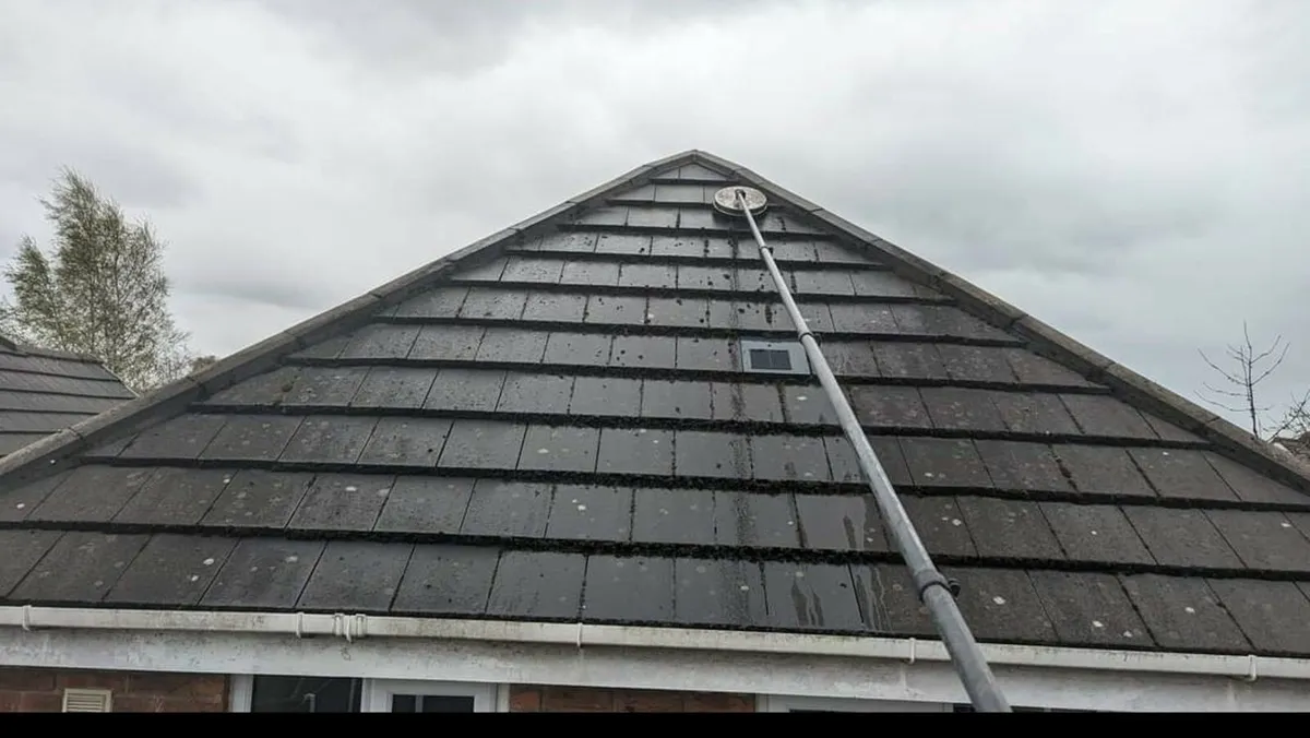 MIDLANDS  POWERWASHING SERVICES - Image 1