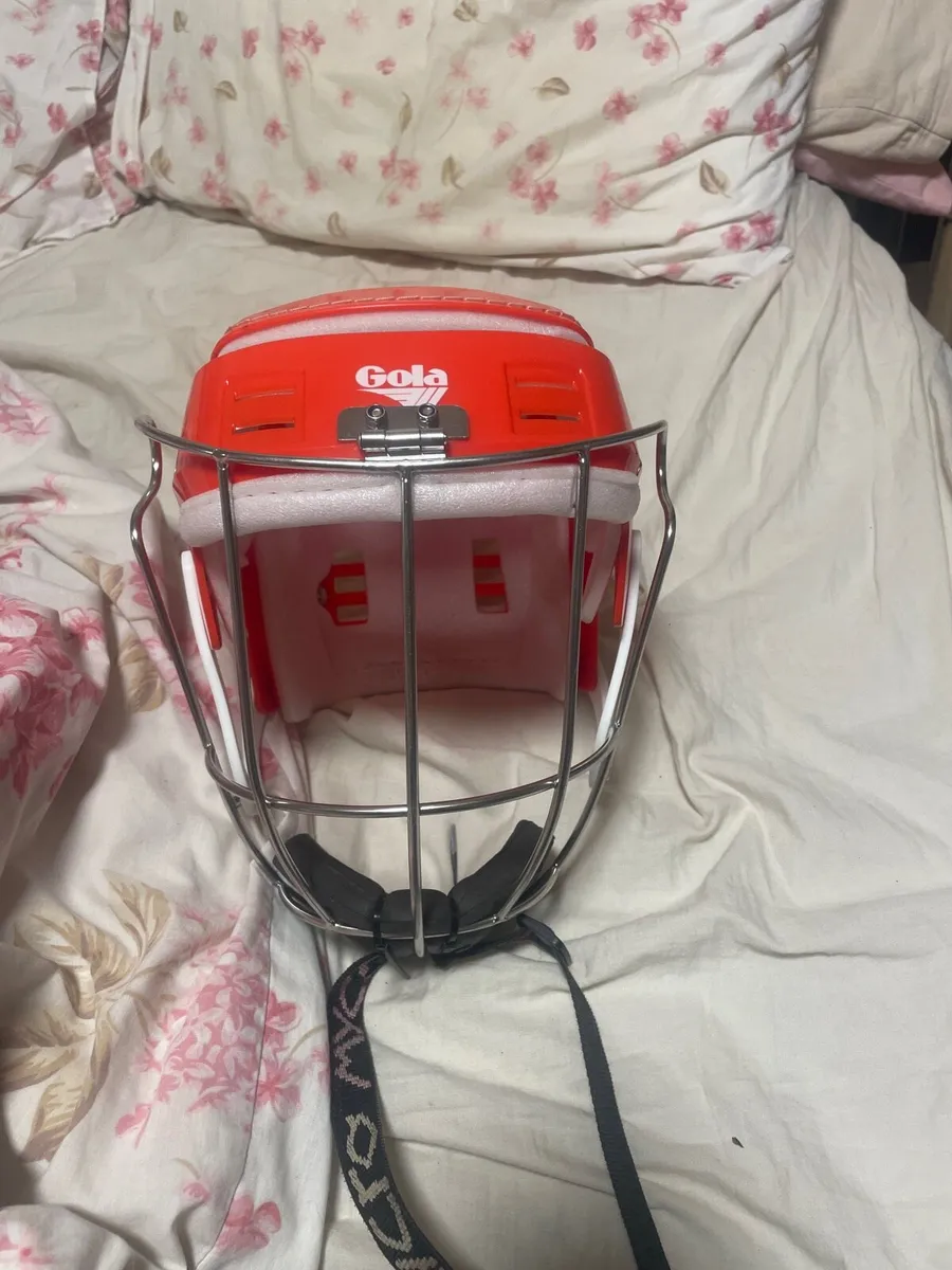 Gola helmet (Red) - Image 1