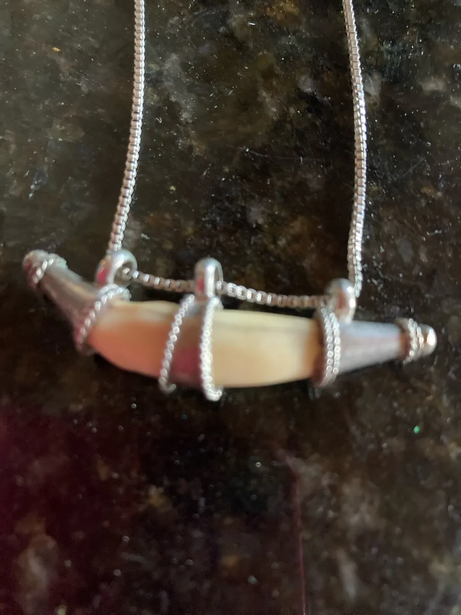 Sterling silver chain with pendant - Image 2
