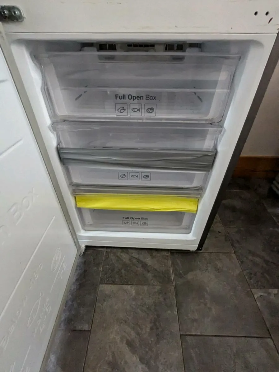 Samsung Fridgefreezer - Image 2