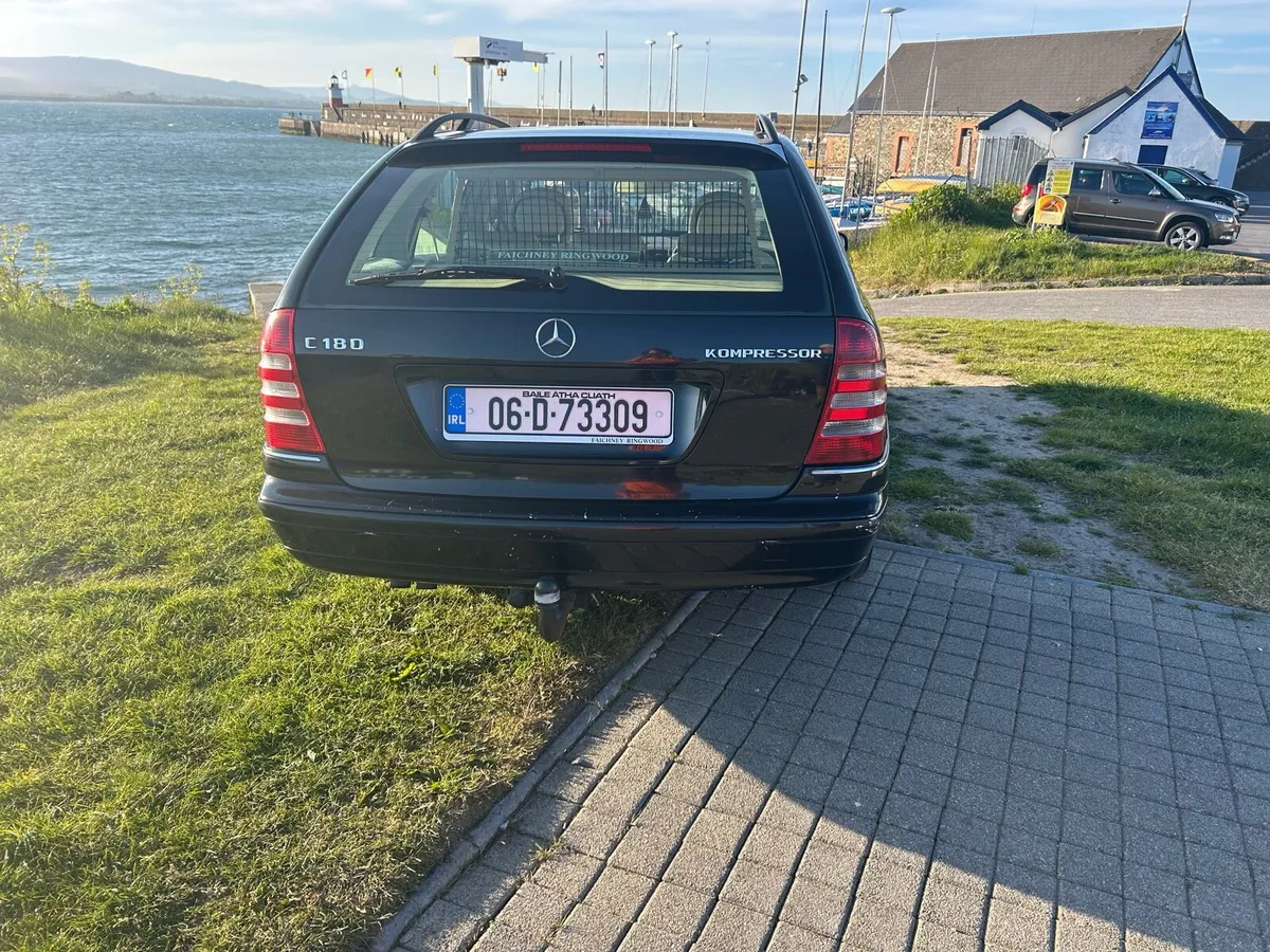 Mercedes Benz C180 Estate Automatic - Image 4