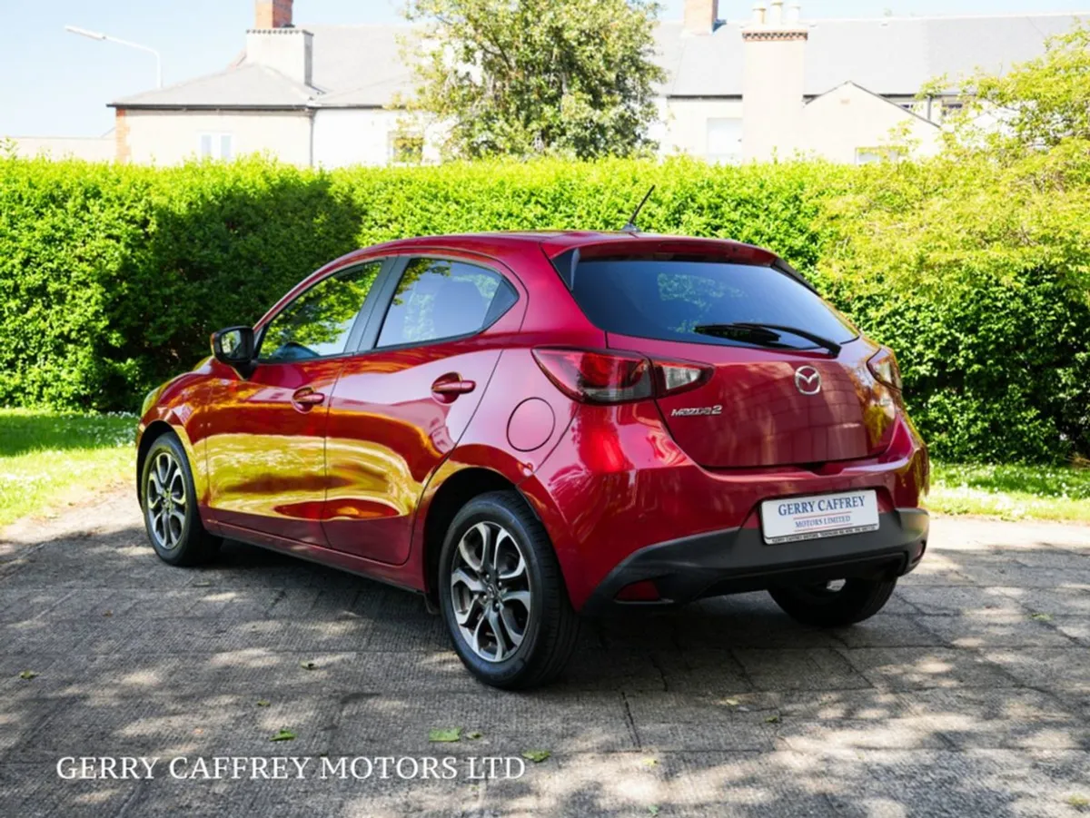 Mazda 2 1.5 75ps Executive ASP 5 4DR - Image 3