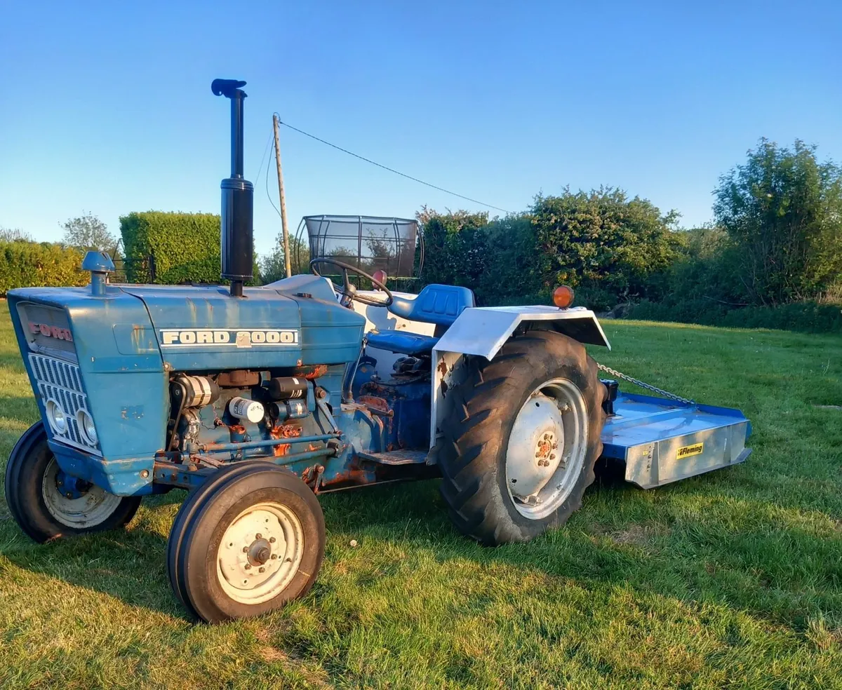 Ford 2000 - Image 3