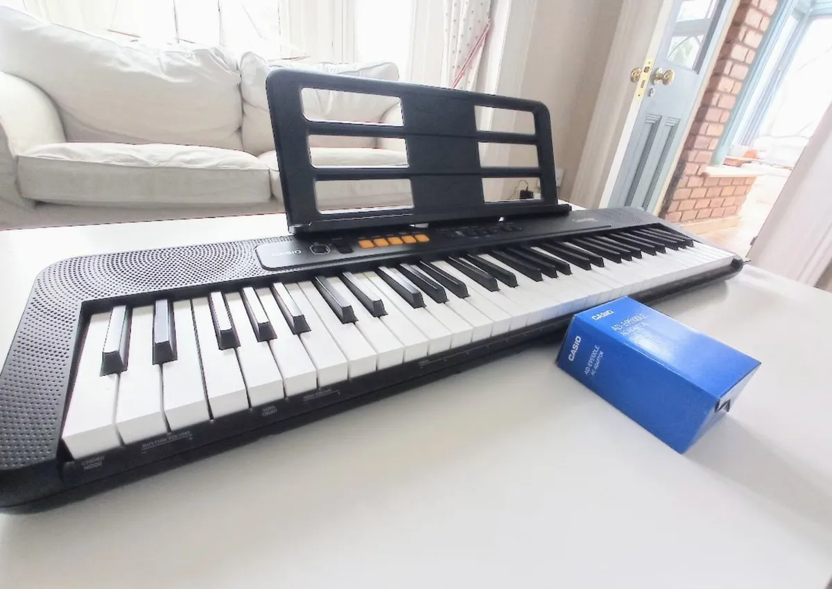 Casio CT S100 new never used - Image 1