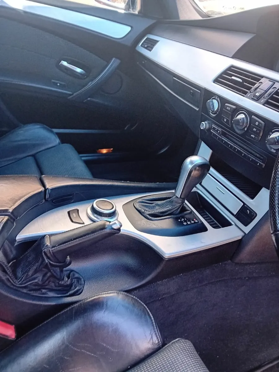 BMW 5-Series 2007 - Image 4