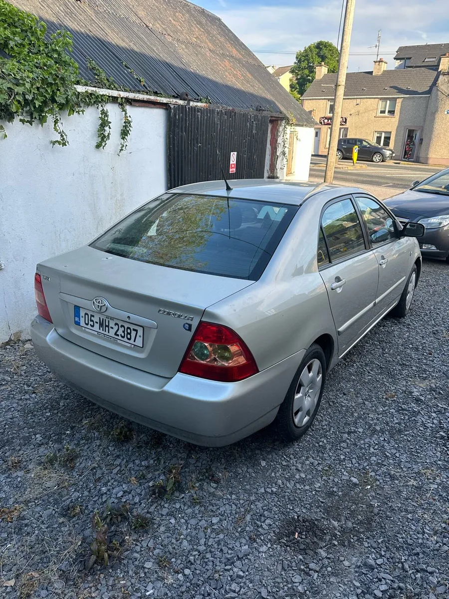 Toyota corolla - Image 3