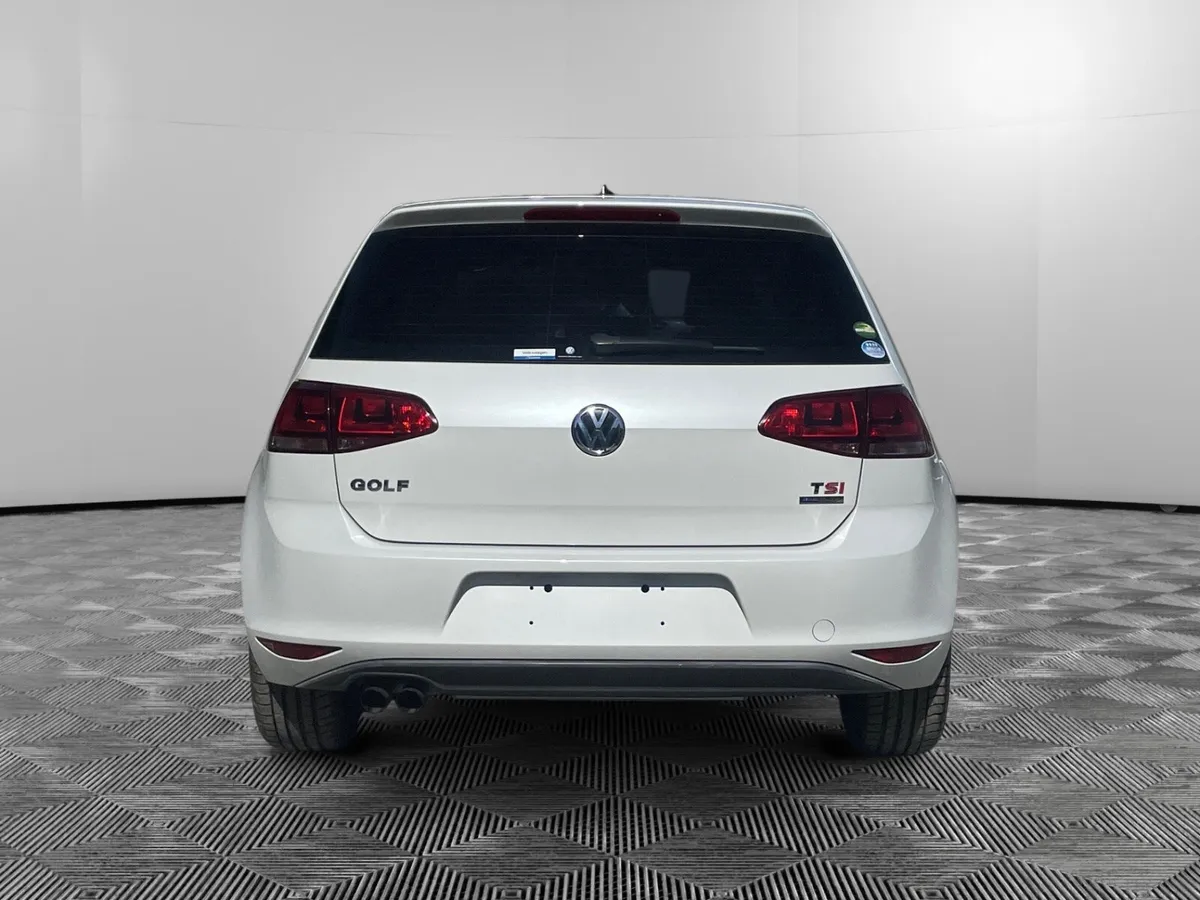VW Golf DSG Highline Leather - Image 3