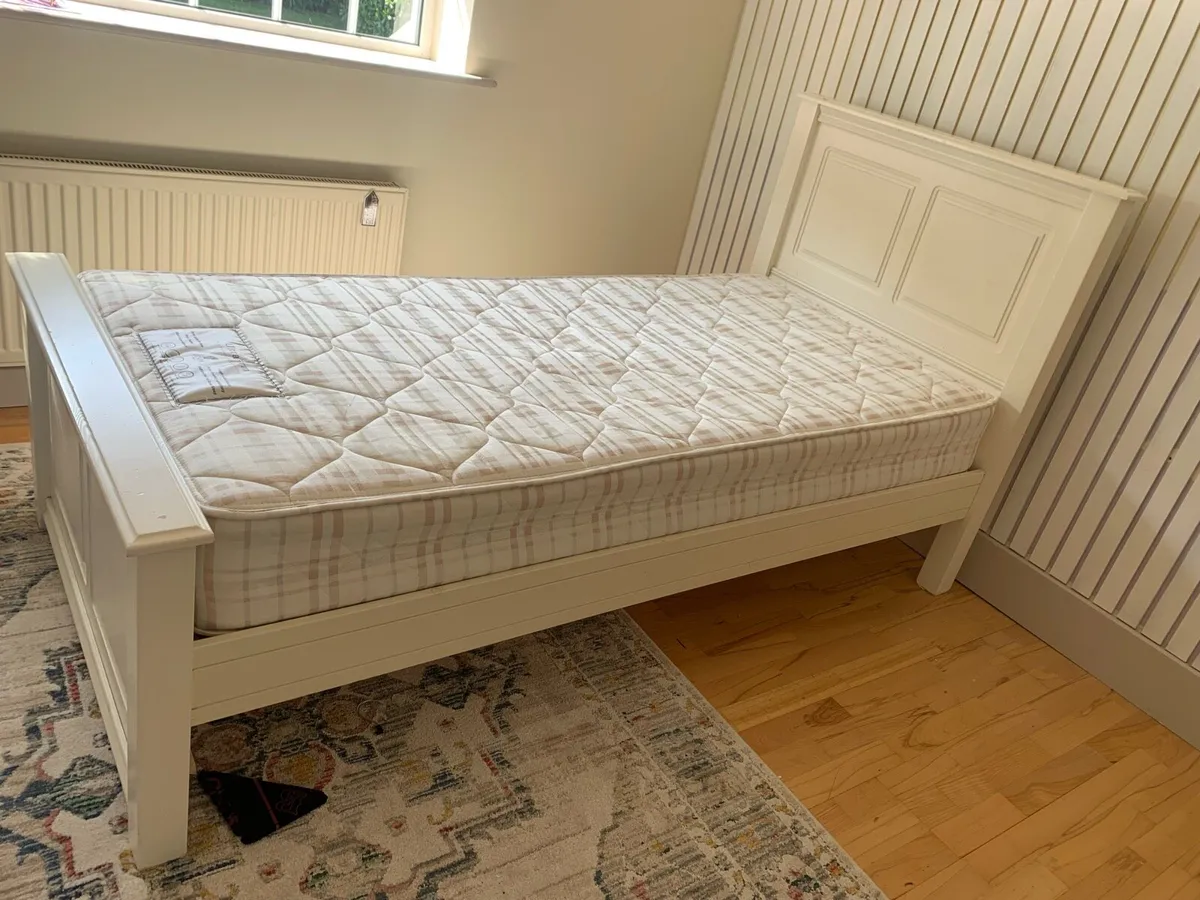 Solid wood single bed frame and mattress - Image 1