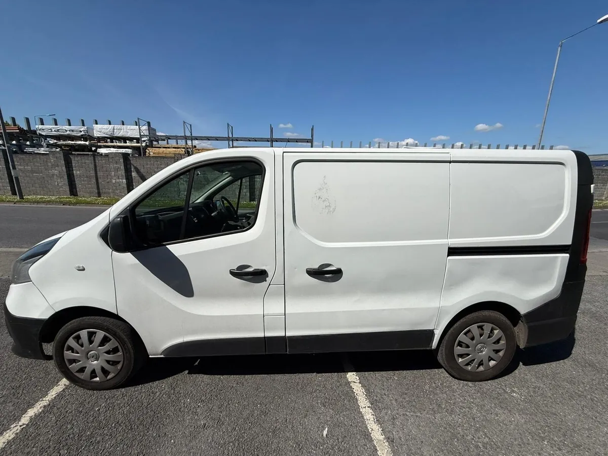 Renault Trafic 2018 - Image 2
