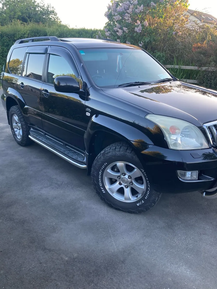 Toyota landcruiser lc5 - Image 1