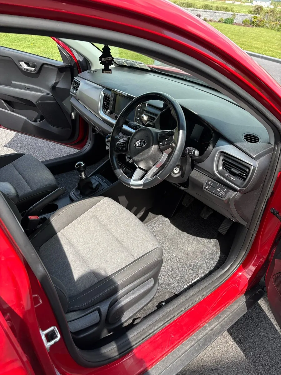 Kia Stonic - Image 3