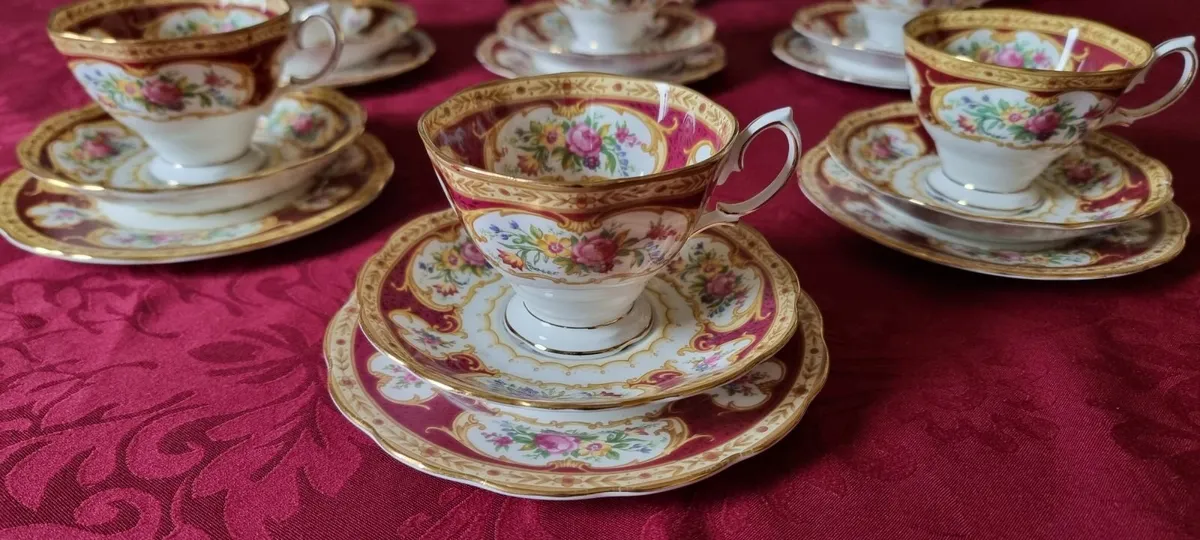 21Pc. Royal Albert Lady Hamilton BoneChina Tea Set - Image 2
