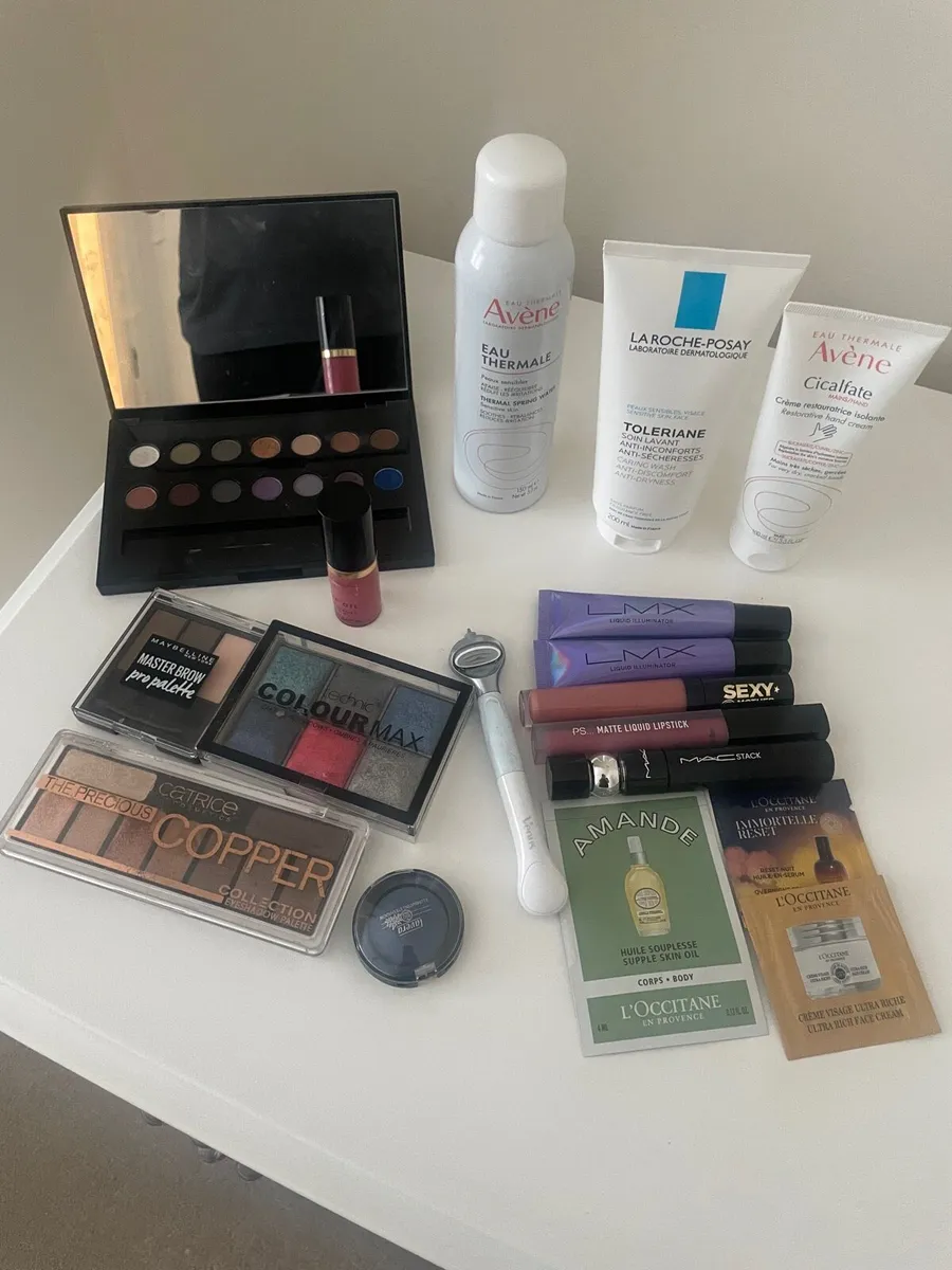 Beauty hamper new and barely used worth 130 - Image 1