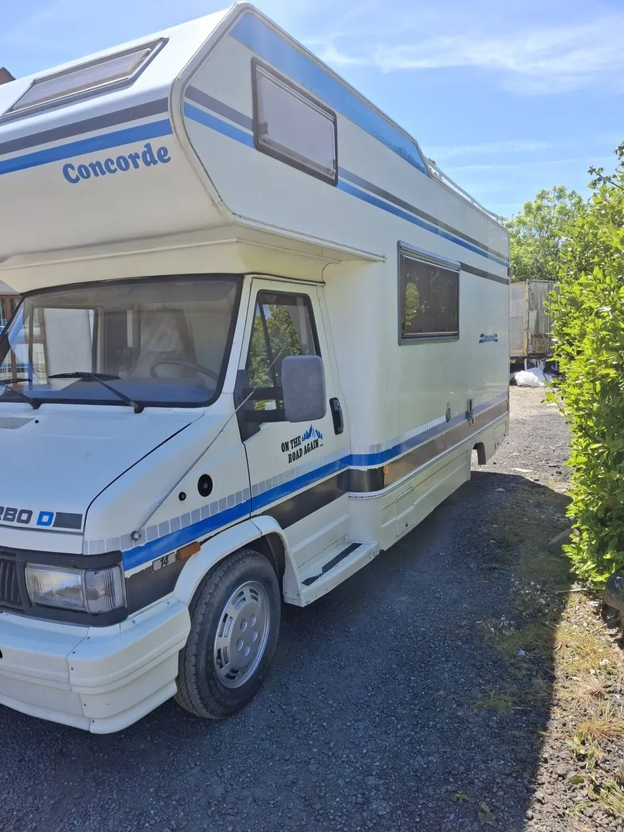 Camper - Image 2