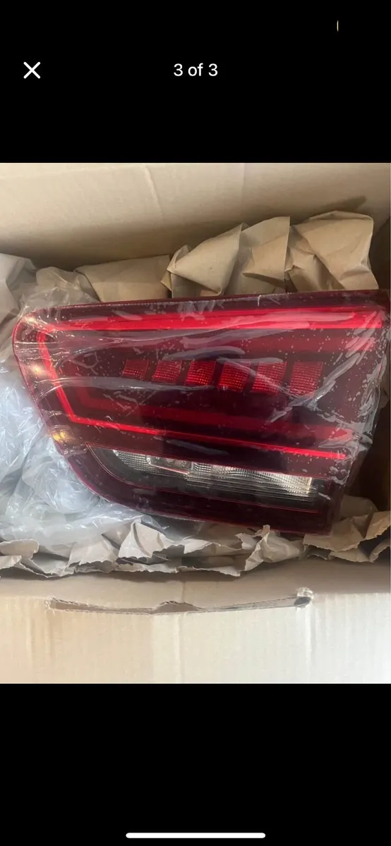 Rear tail light - Image 1