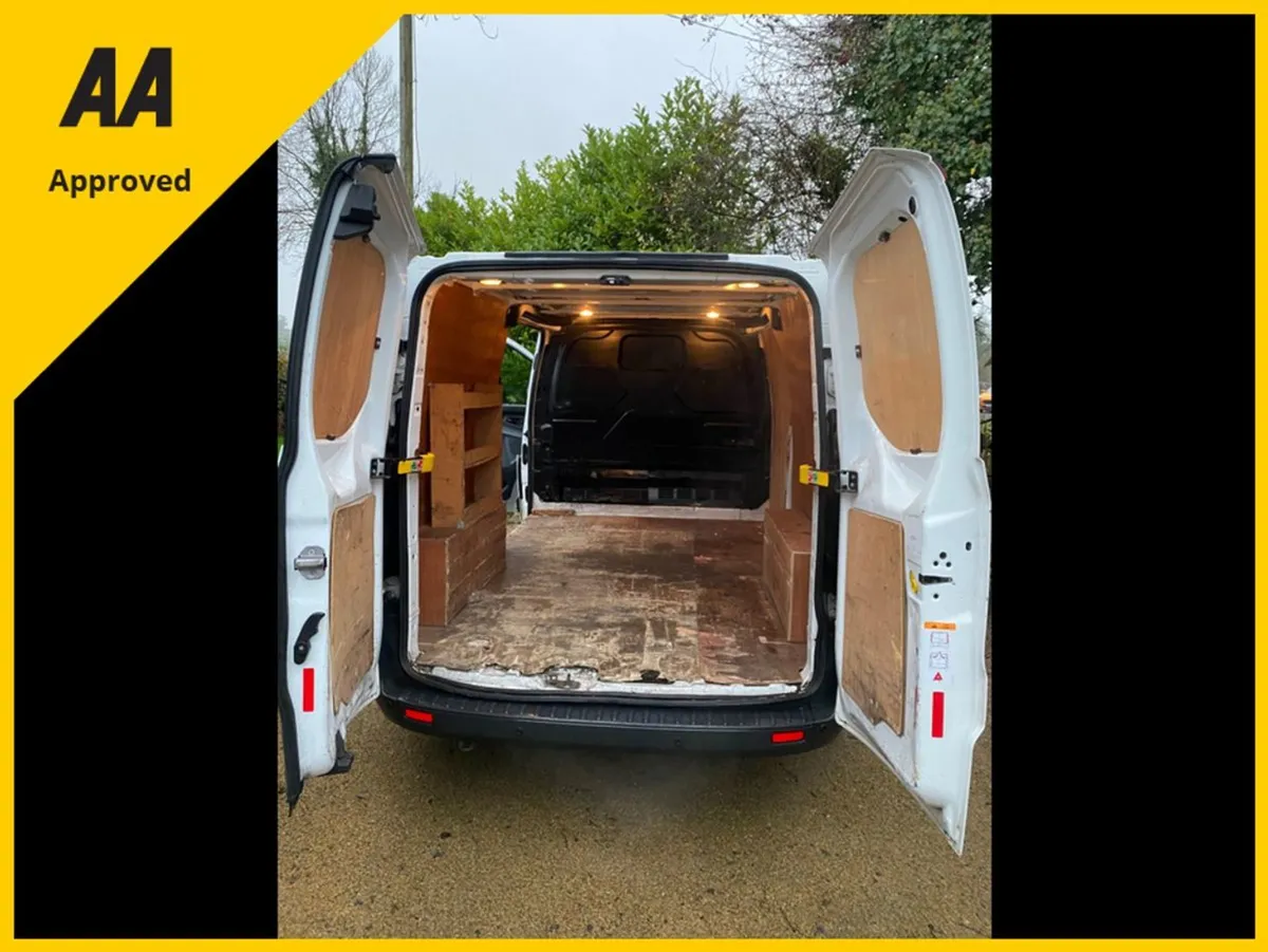 Ford Transit Custom Custom LWB - Image 4