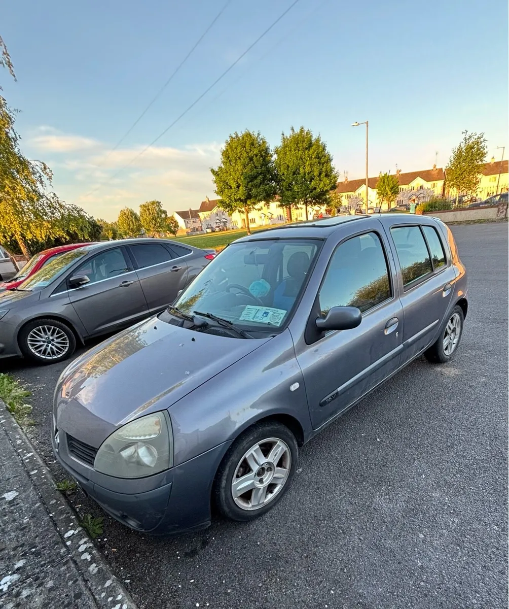 Renault Clio 2006 - Image 1