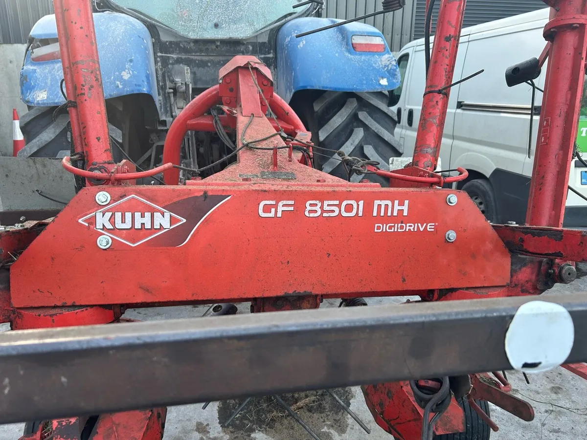 Kuhn 8 rotor Tedder GF8501 MH - Image 2