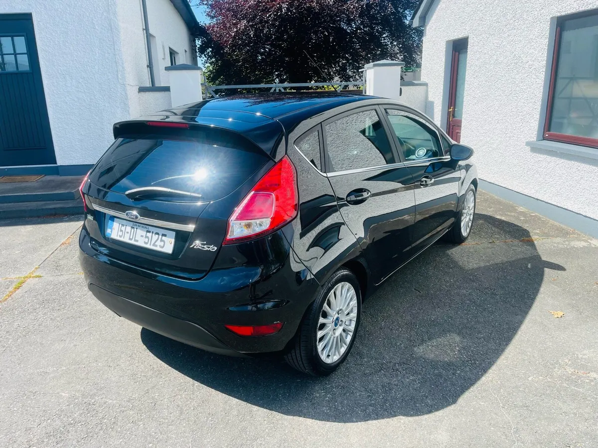 151 FIESTA 1.0 PETROL TITANIUM (NCT 2026) - Image 2