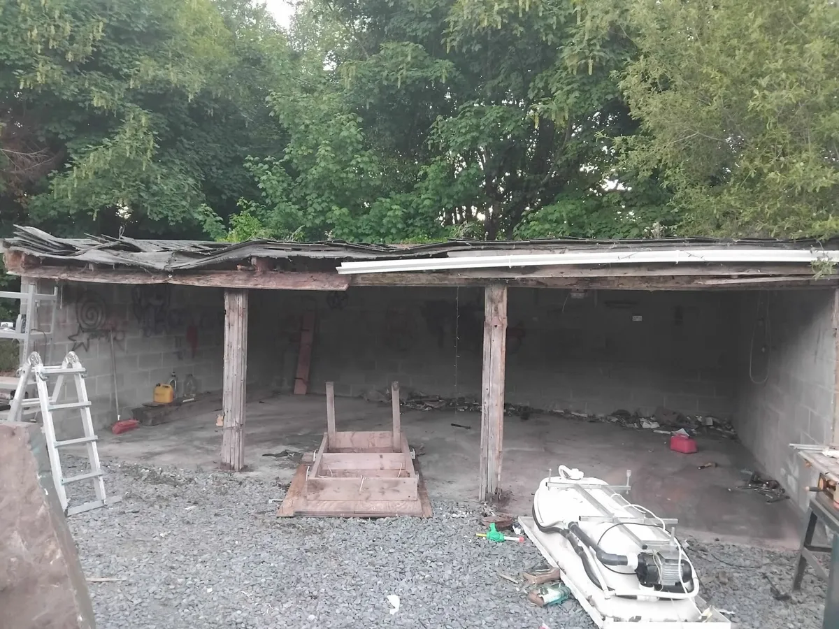 Roof slates - Image 1